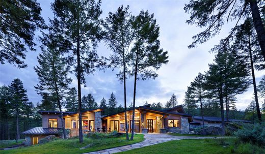 Vrijstaand huis in Whitefish, Flathead County