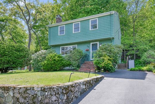 Detached House in Lexington, Middlesex County