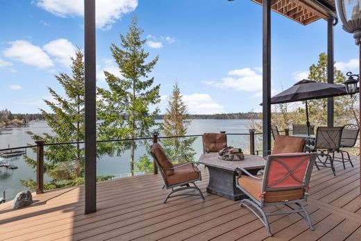 Detached House in Hayden, Kootenai County