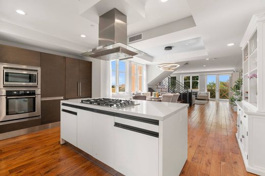 Apartment in Encinitas, San Diego County