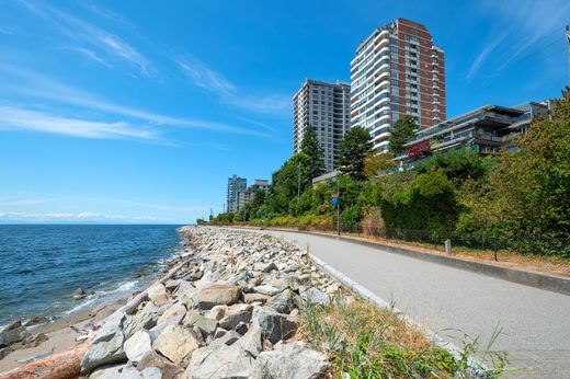 Appartement in West Vancouver, Metro Vancouver Regional District