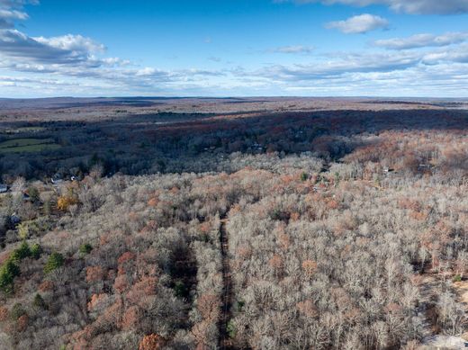 Grond in Hopkinton, Washington County