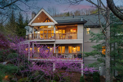 Detached House in Asheville, Buncombe County
