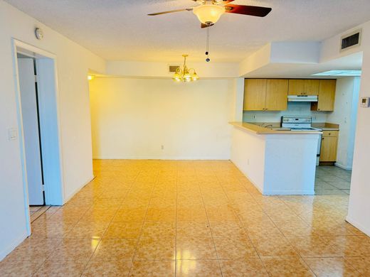 Apartment in Coral Springs, Broward County