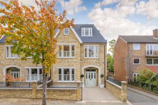 Chalet Pareado en Londres, Greater London