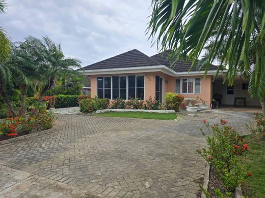 Detached House in St Ann's Bay, St. Ann's Bay