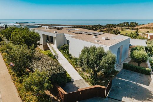 Detached House in Lagos e Relva, Faro