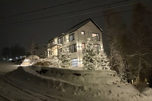 Casa Unifamiliare a Saint-Sauveur, Laurentides
