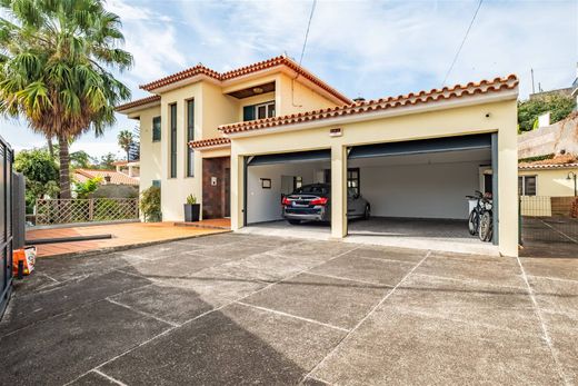 Detached House in Funchal, Madeira