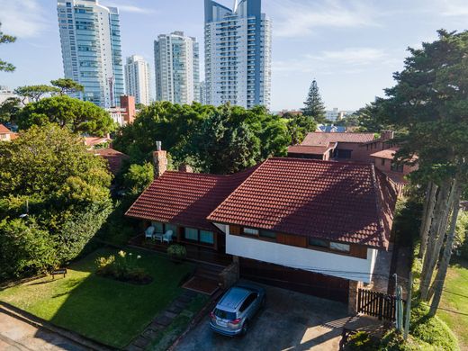 Detached House in Punta del Este, Punta Del Este