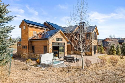 Luxury home in Carbondale, Garfield
