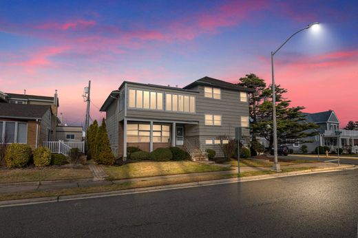 Detached House in Margate City, Atlantic County