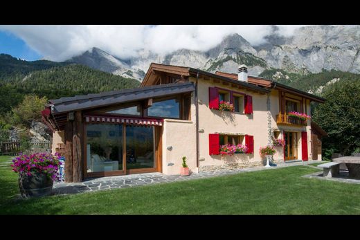 Luxury home in Chamoson, Conthey District