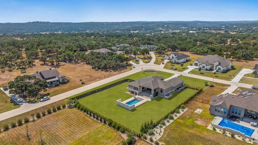 Einfamilienhaus in Dripping Springs, Hays County