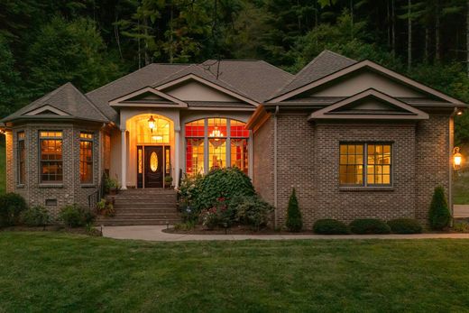 Detached House in Sugar Grove, Watauga County