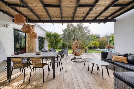 Μονοκατοικία σε Mornac-sur-Seudre, Charente-Maritime