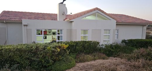 Detached House in Langebaan, West Coast District Municipality