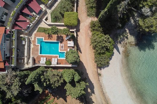 Villa in Brac, Split-Dalmatia