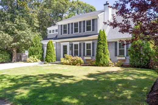 Detached House in Osterville, Barnstable County