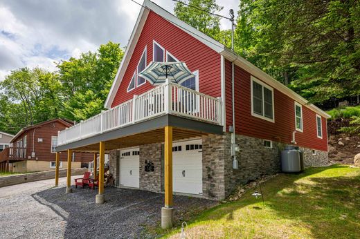 Old Forge, Herkimer Countyの一戸建て住宅