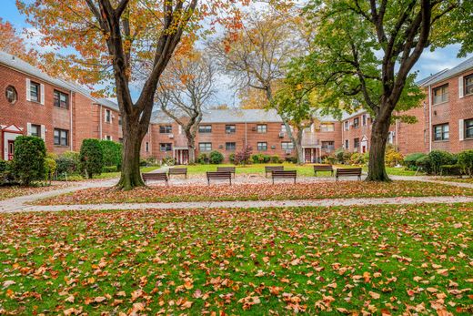 Luxury home in Howard Beach, Queens