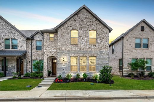 Luxury home in Corinth, Denton County