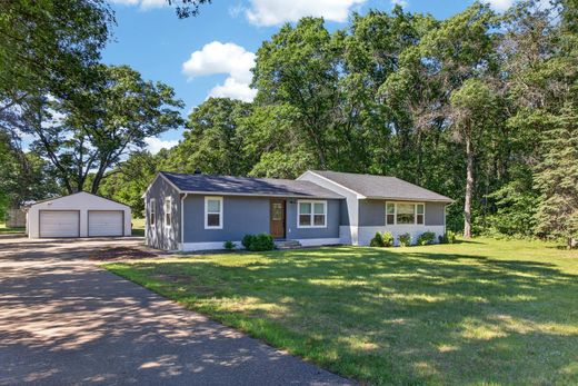 Luxury home in Brainerd, Crow Wing County