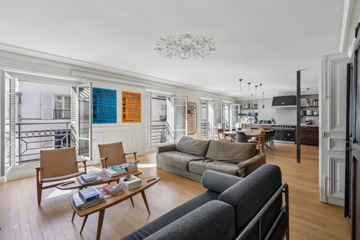 Apartment in Canal Saint Martin, Château d’Eau, Porte Saint-Denis, Paris