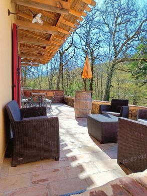 Country House in Cordes-sur-Ciel, Tarn