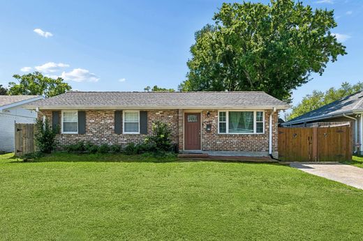 Detached House in Metairie, Jefferson Parish