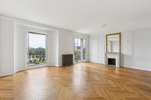 Piso / Apartamento en Tour Eiffel, Invalides – Ecole Militaire, Saint-Thomas d’Aquin, Paris