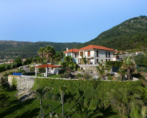 Detached House in Oia, Pontevedra