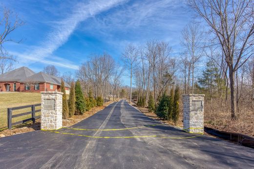 Land in Pewee Valley, Oldham County