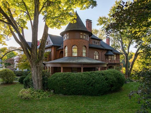 Detached House in Kingston, Ulster County
