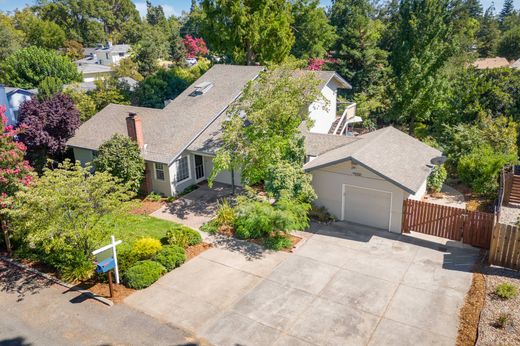 Fair Oaks, Sacramento Countyの一戸建て住宅