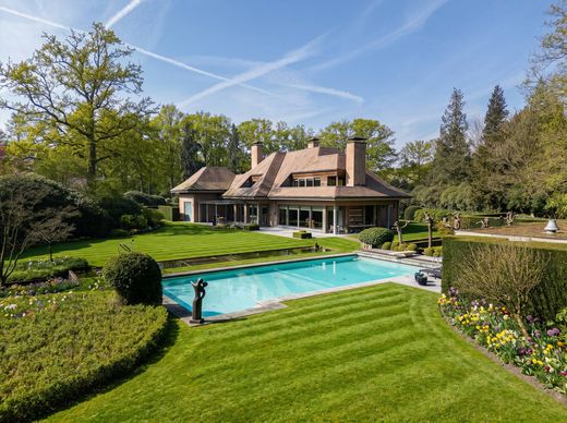 Casa Unifamiliare a Brasschaat, Provincie Antwerpen
