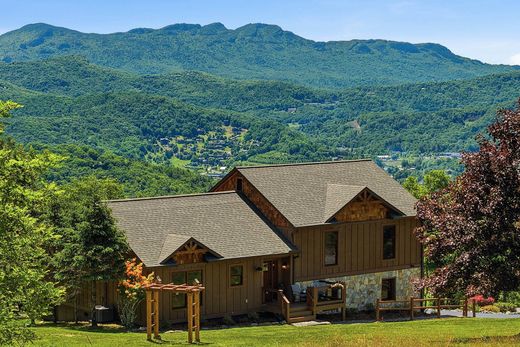 Detached House in Banner Elk, Avery County