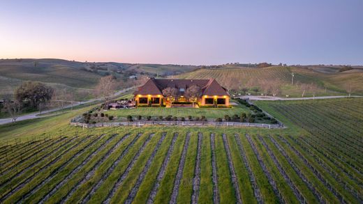Köy evi Paso Robles, San Luis Obispo County