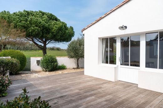 Luxury home in Saint-Martin-de-Ré, Charente-Maritime