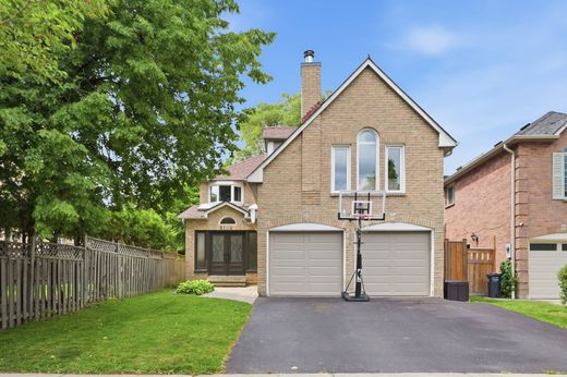 Detached House in Mississauga, Ontario
