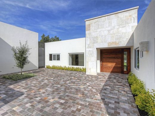 Detached House in Santiago de Querétaro, Querétaro