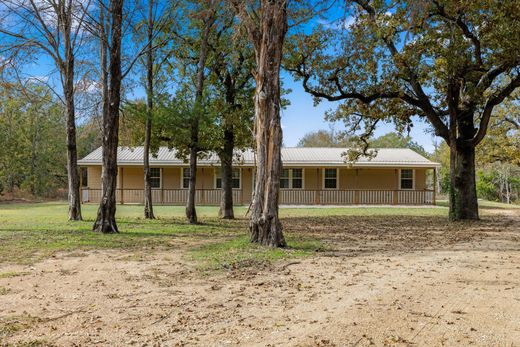 Detached House in Rockdale, Milam County