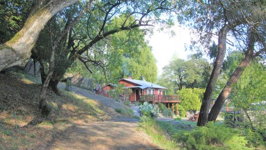 Einfamilienhaus in Cazadero, Sonoma County