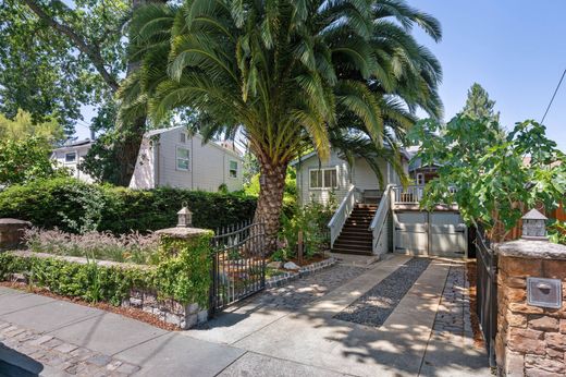 Detached House in San Anselmo, Marin County