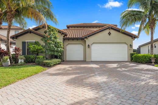 Detached House in Naples, Collier County