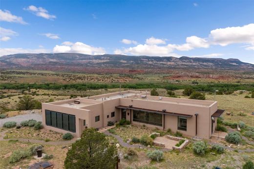Detached House in Youngsville, Rio Arriba County