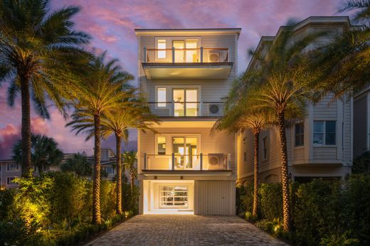 Detached House in Isle of Palms, Charleston County