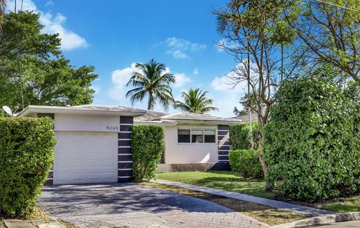 Luxury home in Surfside, Miami-Dade