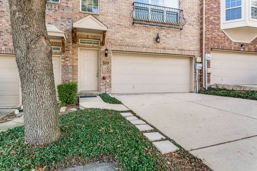 Townhouse - Lewisville, Denton County