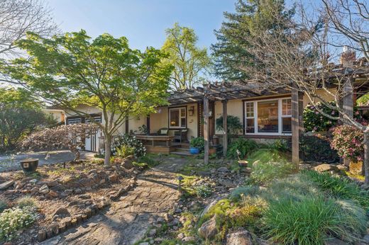 Detached House in Saint Helena, Napa County